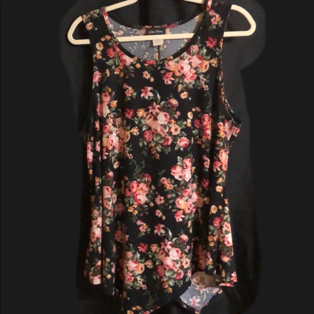 Star Vixen Plus Size Sleeveless Top